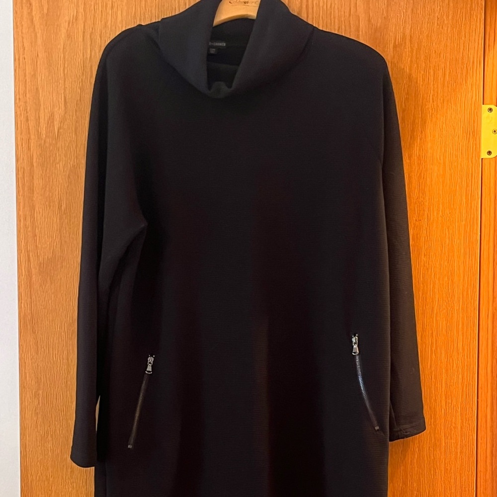 #305  Coco + Carmen Adorable Black Ribbed Sweater  Dress Size L/XL